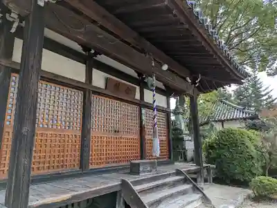 久米寺の本殿・本堂