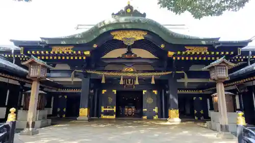 穴八幡宮の本殿・本堂