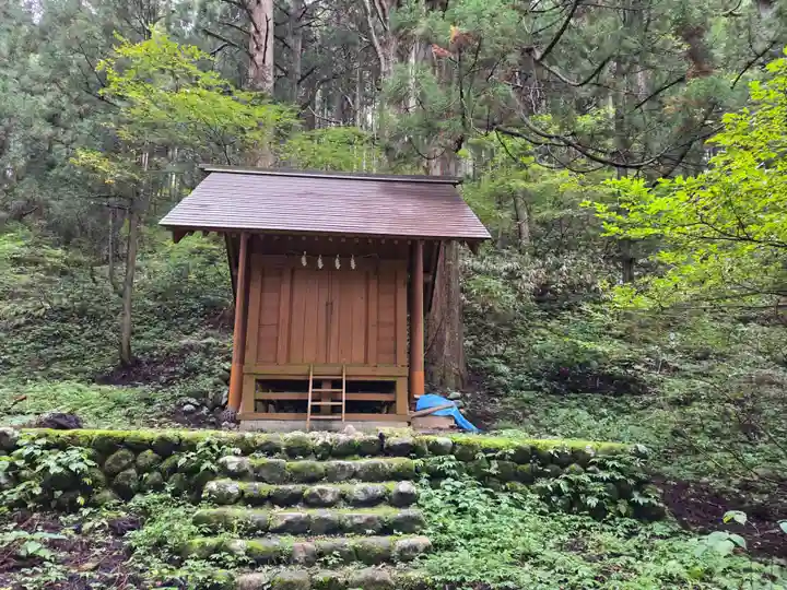 雄山神社中宮祈願殿(富山県)