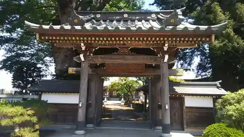 梅岩寺の山門