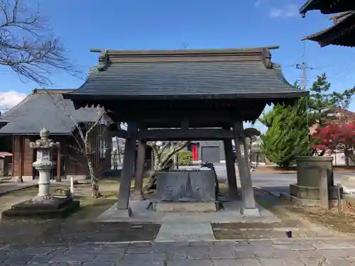 滑河山龍正院の手水舎