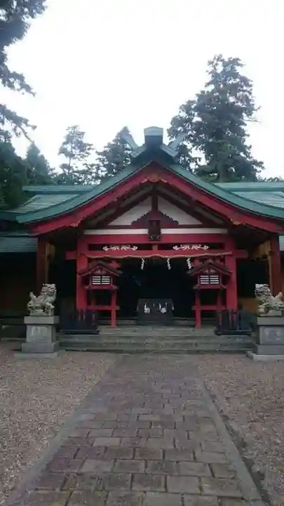 新橋浅間神社の本殿・本堂