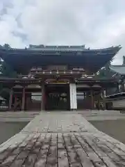 富士山法華本門寺根源の山門