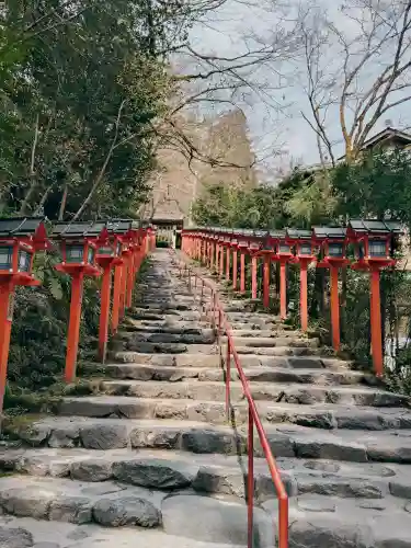貴船神社の{uncategorized: "未分類", other: "その他", undefined: "問題あり", building: "その他建物", grave: "お墓", sacred_gate: "鳥居", guardian: "狛犬", statue: "像", buddha: "仏像", history: "歴史", nature: "自然", garden: "庭園", animal: "動物", pagoda: "塔", temizu: "手水舎", mountain_gate: "山門・神門", sanctuary: "本殿・本堂", subordinate: "末社・摂社", art: "芸術", scenery: "景色", jizo: "地蔵", ema: "絵馬", goshuin: "御朱印", omikuji: "おみくじ", items: "授与品その他", amulet: "お守り", goshuincho: "御朱印帳", eats: "食事", festival: "お祭り", votive_dance: "神楽", shichigosan: "七五三参", wedding: "結婚式", experience: "体験その他", initially: "初詣", around: "周辺", anti_infection: "感染症対策"}