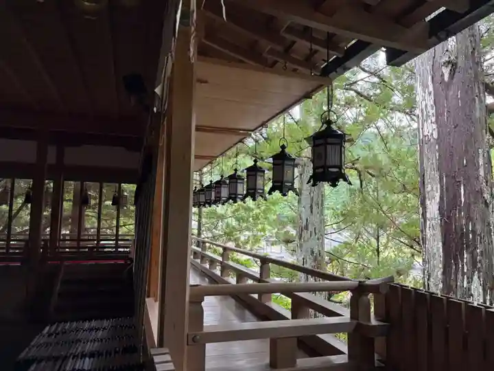 天河大辨財天社の本殿・本堂