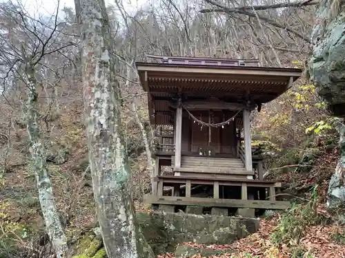 白瀧神社の末社