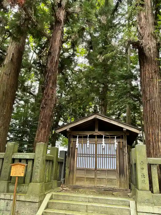 諏訪大社下社春宮(長野県)