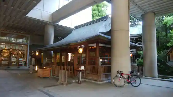 雉子神社の本殿・本堂