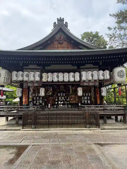 御霊神社(上御霊神社)の{uncategorized: "未分類", other: "その他", undefined: "問題あり", building: "その他建物", grave: "お墓", sacred_gate: "鳥居", guardian: "狛犬", statue: "像", buddha: "仏像", history: "歴史", nature: "自然", garden: "庭園", animal: "動物", pagoda: "塔", temizu: "手水舎", mountain_gate: "山門・神門", sanctuary: "本殿・本堂", subordinate: "末社・摂社", art: "芸術", scenery: "景色", jizo: "地蔵", ema: "絵馬", goshuin: "御朱印", omikuji: "おみくじ", items: "授与品その他", amulet: "お守り", goshuincho: "御朱印帳", eats: "食事", festival: "お祭り", votive_dance: "神楽", shichigosan: "七五三参", wedding: "結婚式", experience: "体験その他", initially: "初詣", around: "周辺", anti_infection: "感染症対策"}