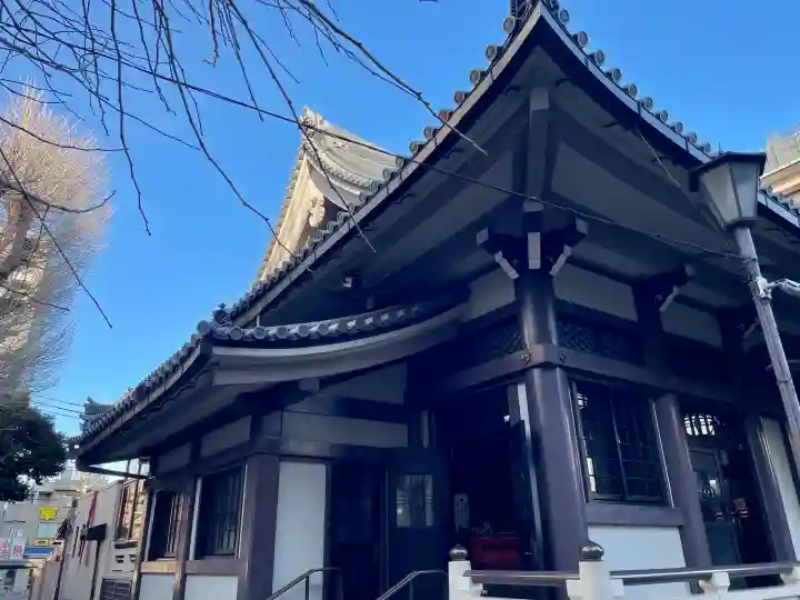 とげぬき地蔵尊 高岩寺の{uncategorized: "未分類", other: "その他", undefined: "問題あり", building: "その他建物", grave: "お墓", sacred_gate: "鳥居", guardian: "狛犬", statue: "像", buddha: "仏像", history: "歴史", nature: "自然", garden: "庭園", animal: "動物", pagoda: "塔", temizu: "手水舎", mountain_gate: "山門・神門", sanctuary: "本殿・本堂", subordinate: "末社・摂社", art: "芸術", scenery: "景色", jizo: "地蔵", ema: "絵馬", goshuin: "御朱印", omikuji: "おみくじ", items: "授与品その他", amulet: "お守り", goshuincho: "御朱印帳", eats: "食事", festival: "お祭り", votive_dance: "神楽", shichigosan: "七五三参", wedding: "結婚式", experience: "体験その他", initially: "初詣", around: "周辺", anti_infection: "感染症対策"}