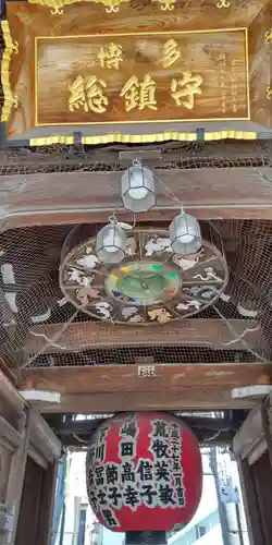 櫛田神社の山門・神門