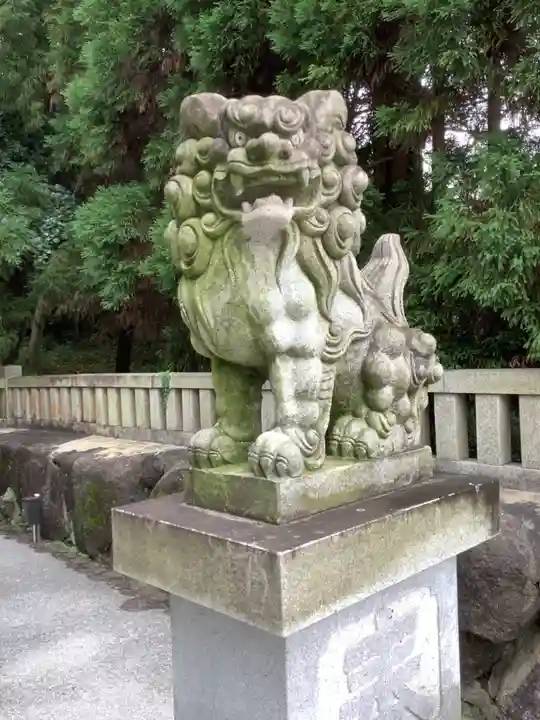 針名神社の狛犬