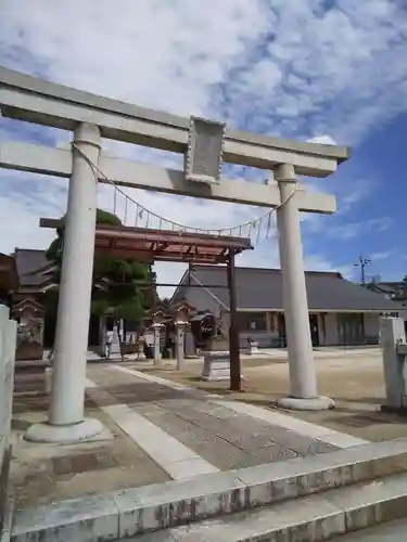 高靇神社の鳥居