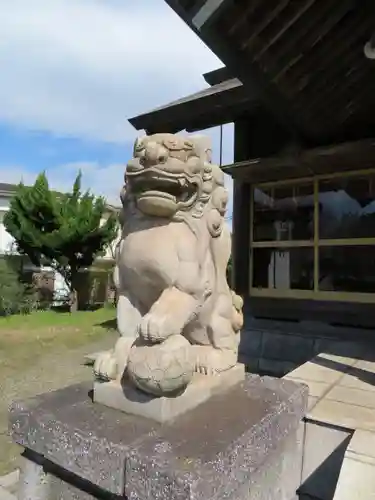 神明社の狛犬