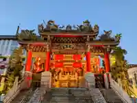 横濱関帝廟の山門・神門