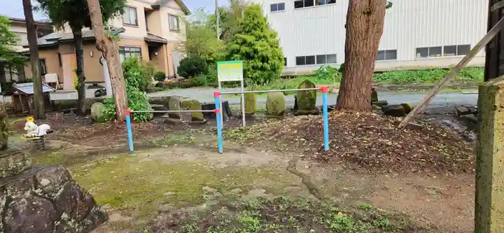 八幡神社 (下椹沢)の周辺