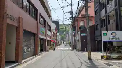 長崎尾曲がり猫神社の景色