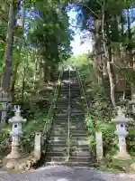 戸隠神社中社の{uncategorized: "未分類", other: "その他", undefined: "問題あり", building: "その他建物", grave: "お墓", sacred_gate: "鳥居", guardian: "狛犬", statue: "像", buddha: "仏像", history: "歴史", nature: "自然", garden: "庭園", animal: "動物", pagoda: "塔", temizu: "手水舎", mountain_gate: "山門・神門", sanctuary: "本殿・本堂", subordinate: "末社・摂社", art: "芸術", scenery: "景色", jizo: "地蔵", ema: "絵馬", goshuin: "御朱印", omikuji: "おみくじ", items: "授与品その他", amulet: "お守り", goshuincho: "御朱印帳", eats: "食事", festival: "お祭り", votive_dance: "神楽", shichigosan: "七五三参", wedding: "結婚式", experience: "体験その他", initially: "初詣", around: "周辺", anti_infection: "感染症対策"}