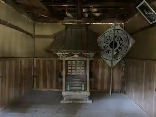 十二所大明神の本殿・本堂