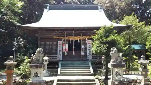 草薙神社の本殿・本堂