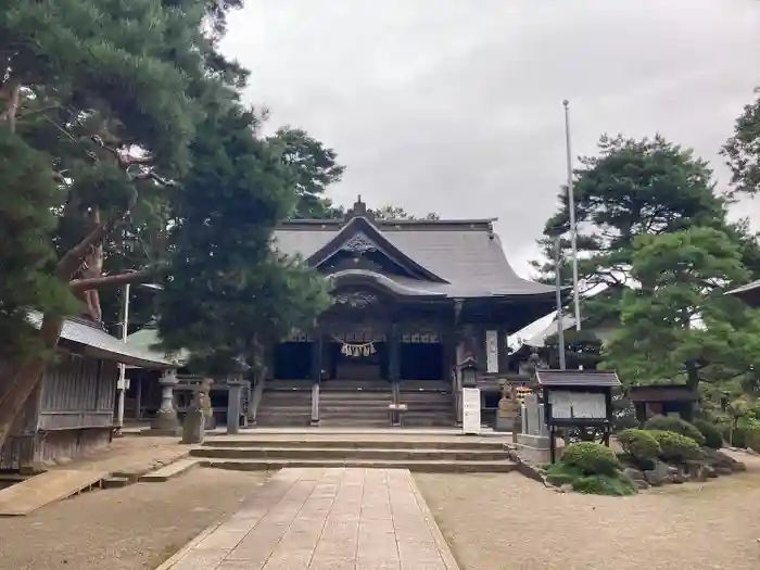山神社の本殿