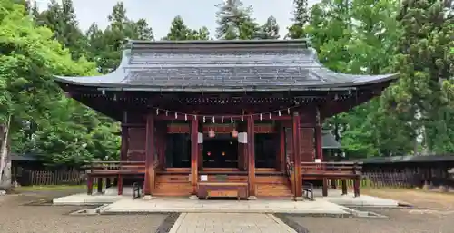 上杉神社の本殿・本堂