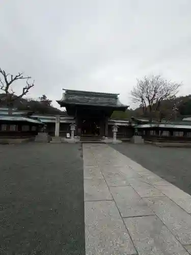 宗像大社の{uncategorized: "未分類", other: "その他", undefined: "問題あり", building: "その他建物", grave: "お墓", sacred_gate: "鳥居", guardian: "狛犬", statue: "像", buddha: "仏像", history: "歴史", nature: "自然", garden: "庭園", animal: "動物", pagoda: "塔", temizu: "手水舎", mountain_gate: "山門・神門", sanctuary: "本殿・本堂", subordinate: "末社・摂社", art: "芸術", scenery: "景色", jizo: "地蔵", ema: "絵馬", goshuin: "御朱印", omikuji: "おみくじ", items: "授与品その他", amulet: "お守り", goshuincho: "御朱印帳", eats: "食事", festival: "お祭り", votive_dance: "神楽", shichigosan: "七五三参", wedding: "結婚式", experience: "体験その他", initially: "初詣", around: "周辺", anti_infection: "感染症対策"}