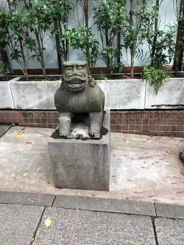 市谷亀岡八幡宮の狛犬