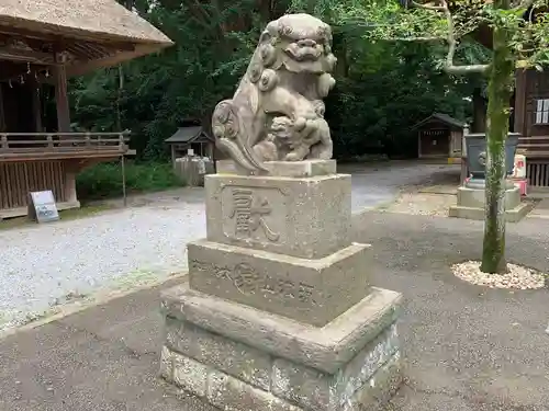 玉敷神社の狛犬