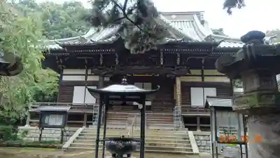 三寳寺の本殿・本堂