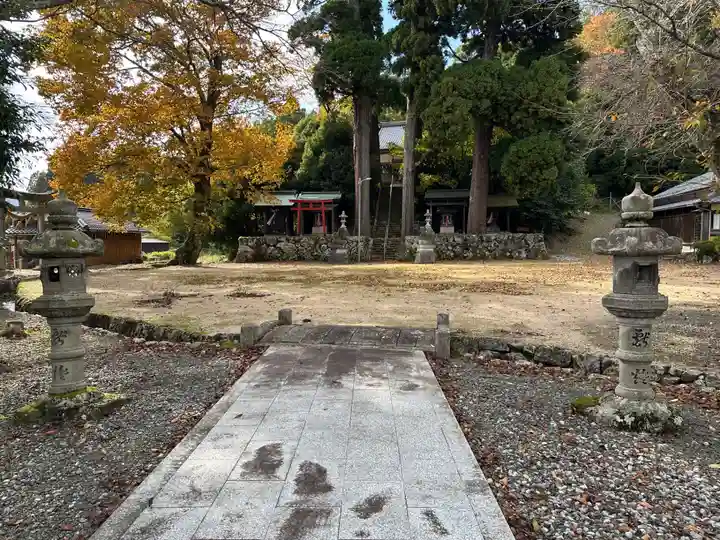 草岡神社(滋賀県)