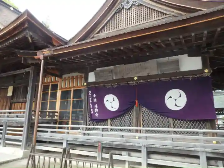 白鬚神社の{uncategorized: "未分類", other: "その他", undefined: "問題あり", building: "その他建物", grave: "お墓", sacred_gate: "鳥居", guardian: "狛犬", statue: "像", buddha: "仏像", history: "歴史", nature: "自然", garden: "庭園", animal: "動物", pagoda: "塔", temizu: "手水舎", mountain_gate: "山門・神門", sanctuary: "本殿・本堂", subordinate: "末社・摂社", art: "芸術", scenery: "景色", jizo: "地蔵", ema: "絵馬", goshuin: "御朱印", omikuji: "おみくじ", items: "授与品その他", amulet: "お守り", goshuincho: "御朱印帳", eats: "食事", festival: "お祭り", votive_dance: "神楽", shichigosan: "七五三参", wedding: "結婚式", experience: "体験その他", initially: "初詣", around: "周辺", anti_infection: "感染症対策"}