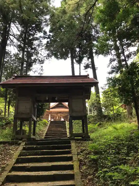 朝山神社の山門・神門