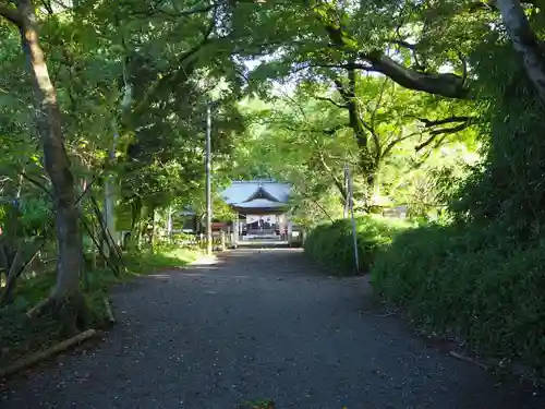 秦神社の建物その他