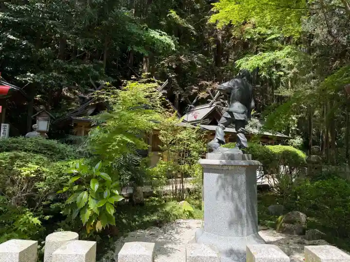葛城一言主神社の{uncategorized: "未分類", other: "その他", undefined: "問題あり", building: "その他建物", grave: "お墓", sacred_gate: "鳥居", guardian: "狛犬", statue: "像", buddha: "仏像", history: "歴史", nature: "自然", garden: "庭園", animal: "動物", pagoda: "塔", temizu: "手水舎", mountain_gate: "山門・神門", sanctuary: "本殿・本堂", subordinate: "末社・摂社", art: "芸術", scenery: "景色", jizo: "地蔵", ema: "絵馬", goshuin: "御朱印", omikuji: "おみくじ", items: "授与品その他", amulet: "お守り", goshuincho: "御朱印帳", eats: "食事", festival: "お祭り", votive_dance: "神楽", shichigosan: "七五三参", wedding: "結婚式", experience: "体験その他", initially: "初詣", around: "周辺", anti_infection: "感染症対策"}
