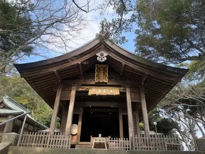 志賀海神社の{uncategorized: "未分類", other: "その他", undefined: "問題あり", building: "その他建物", grave: "お墓", sacred_gate: "鳥居", guardian: "狛犬", statue: "像", buddha: "仏像", history: "歴史", nature: "自然", garden: "庭園", animal: "動物", pagoda: "塔", temizu: "手水舎", mountain_gate: "山門・神門", sanctuary: "本殿・本堂", subordinate: "末社・摂社", art: "芸術", scenery: "景色", jizo: "地蔵", ema: "絵馬", goshuin: "御朱印", omikuji: "おみくじ", items: "授与品その他", amulet: "お守り", goshuincho: "御朱印帳", eats: "食事", festival: "お祭り", votive_dance: "神楽", shichigosan: "七五三参", wedding: "結婚式", experience: "体験その他", initially: "初詣", around: "周辺", anti_infection: "感染症対策"}