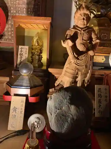 遍照寺の本殿・本堂