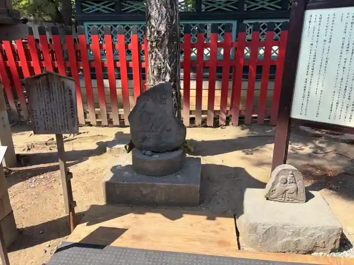白山神社の{uncategorized: "未分類", other: "その他", undefined: "問題あり", building: "その他建物", grave: "お墓", sacred_gate: "鳥居", guardian: "狛犬", statue: "像", buddha: "仏像", history: "歴史", nature: "自然", garden: "庭園", animal: "動物", pagoda: "塔", temizu: "手水舎", mountain_gate: "山門・神門", sanctuary: "本殿・本堂", subordinate: "末社・摂社", art: "芸術", scenery: "景色", jizo: "地蔵", ema: "絵馬", goshuin: "御朱印", omikuji: "おみくじ", items: "授与品その他", amulet: "お守り", goshuincho: "御朱印帳", eats: "食事", festival: "お祭り", votive_dance: "神楽", shichigosan: "七五三参", wedding: "結婚式", experience: "体験その他", initially: "初詣", around: "周辺", anti_infection: "感染症対策"}