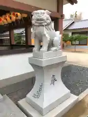 泊神社の狛犬