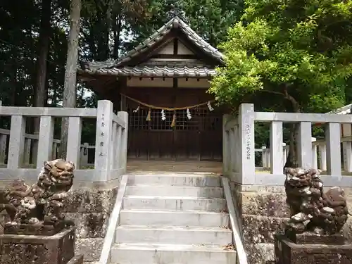志賀神社の本殿・本堂