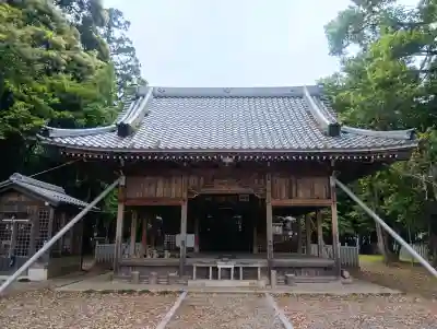 多賀神社の{uncategorized: "未分類", other: "その他", undefined: "問題あり", building: "その他建物", grave: "お墓", sacred_gate: "鳥居", guardian: "狛犬", statue: "像", buddha: "仏像", history: "歴史", nature: "自然", garden: "庭園", animal: "動物", pagoda: "塔", temizu: "手水舎", mountain_gate: "山門・神門", sanctuary: "本殿・本堂", subordinate: "末社・摂社", art: "芸術", scenery: "景色", jizo: "地蔵", ema: "絵馬", goshuin: "御朱印", omikuji: "おみくじ", items: "授与品その他", amulet: "お守り", goshuincho: "御朱印帳", eats: "食事", festival: "お祭り", votive_dance: "神楽", shichigosan: "七五三参", wedding: "結婚式", experience: "体験その他", initially: "初詣", around: "周辺", anti_infection: "感染症対策"}