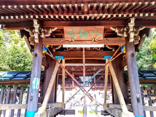 八剣社の山門・神門