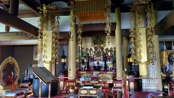 法華寺の本殿・本堂