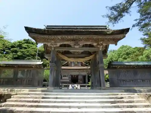 氣多大社の山門