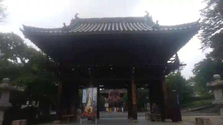 八事山 興正寺の山門・神門