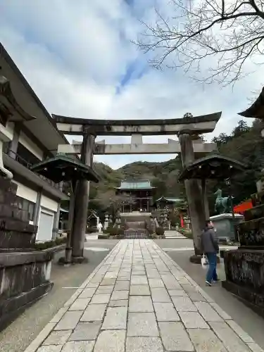 伊奈波神社の{uncategorized: "未分類", other: "その他", undefined: "問題あり", building: "その他建物", grave: "お墓", sacred_gate: "鳥居", guardian: "狛犬", statue: "像", buddha: "仏像", history: "歴史", nature: "自然", garden: "庭園", animal: "動物", pagoda: "塔", temizu: "手水舎", mountain_gate: "山門・神門", sanctuary: "本殿・本堂", subordinate: "末社・摂社", art: "芸術", scenery: "景色", jizo: "地蔵", ema: "絵馬", goshuin: "御朱印", omikuji: "おみくじ", items: "授与品その他", amulet: "お守り", goshuincho: "御朱印帳", eats: "食事", festival: "お祭り", votive_dance: "神楽", shichigosan: "七五三参", wedding: "結婚式", experience: "体験その他", initially: "初詣", around: "周辺", anti_infection: "感染症対策"}