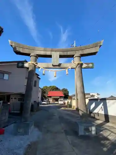 白幡雷電神社の鳥居