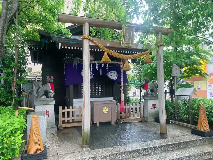 茶ノ木神社の{uncategorized: "未分類", other: "その他", undefined: "問題あり", building: "その他建物", grave: "お墓", sacred_gate: "鳥居", guardian: "狛犬", statue: "像", buddha: "仏像", history: "歴史", nature: "自然", garden: "庭園", animal: "動物", pagoda: "塔", temizu: "手水舎", mountain_gate: "山門・神門", sanctuary: "本殿・本堂", subordinate: "末社・摂社", art: "芸術", scenery: "景色", jizo: "地蔵", ema: "絵馬", goshuin: "御朱印", omikuji: "おみくじ", items: "授与品その他", amulet: "お守り", goshuincho: "御朱印帳", eats: "食事", festival: "お祭り", votive_dance: "神楽", shichigosan: "七五三参", wedding: "結婚式", experience: "体験その他", initially: "初詣", around: "周辺", anti_infection: "感染症対策"}