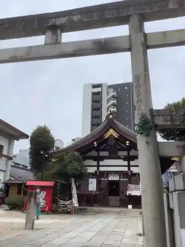 三輪神社の鳥居