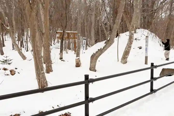 大沼駒ケ岳神社(北海道)